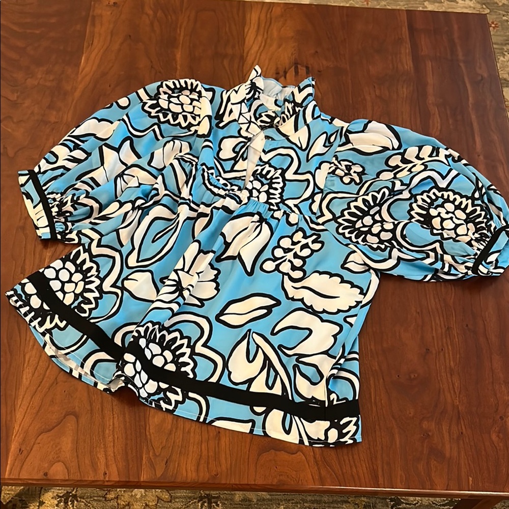 NWT Jade blouse, size S,